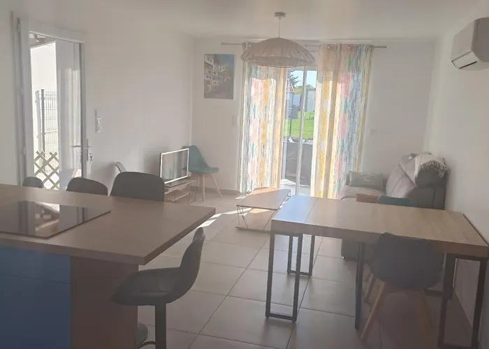 Jolie Maison Au Calme * 생장드몽