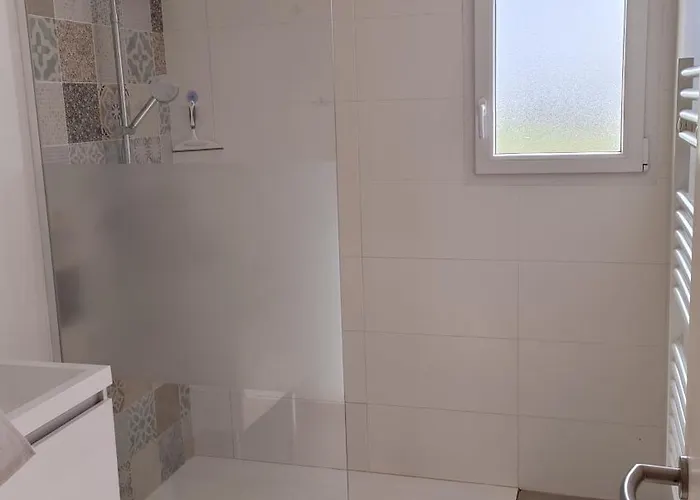 Jolie Maison Au Calme 아파트 생장드몽