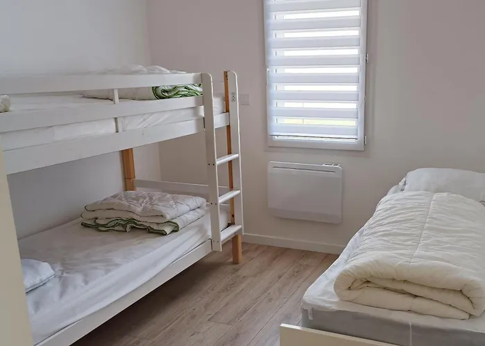 Jolie Maison Au Calme 생장드몽