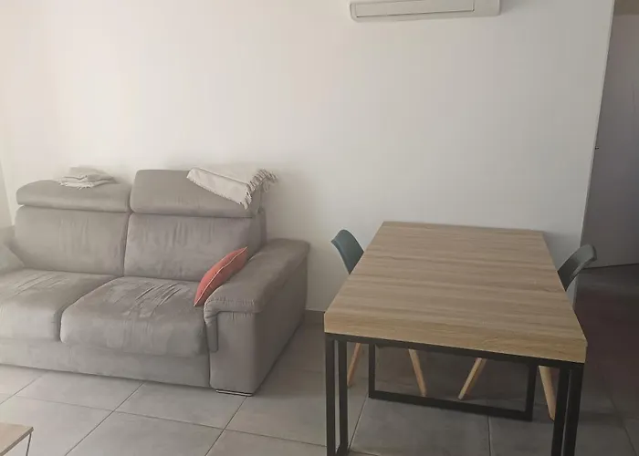 Jolie Maison Au Calme * 생장드몽